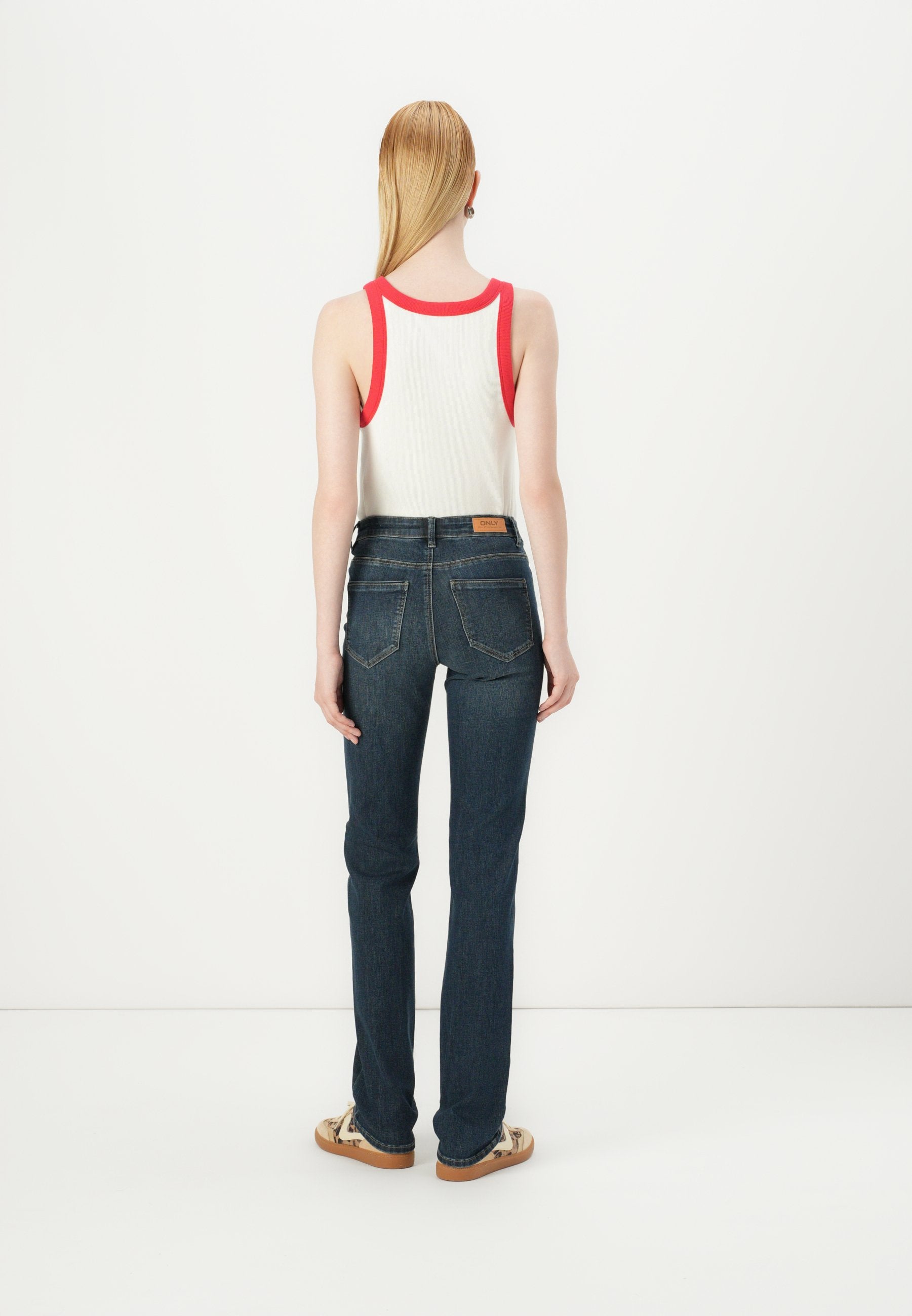 ONLWAUW MID WAIST Media 4