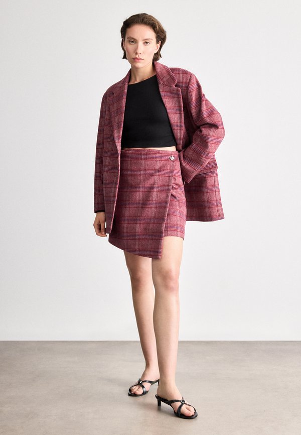 Cras SKIRT