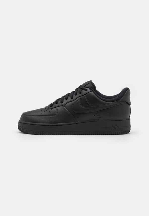 Nike Sportswear AIR FORCE 1 07 FLYEASE - Trainers - black
