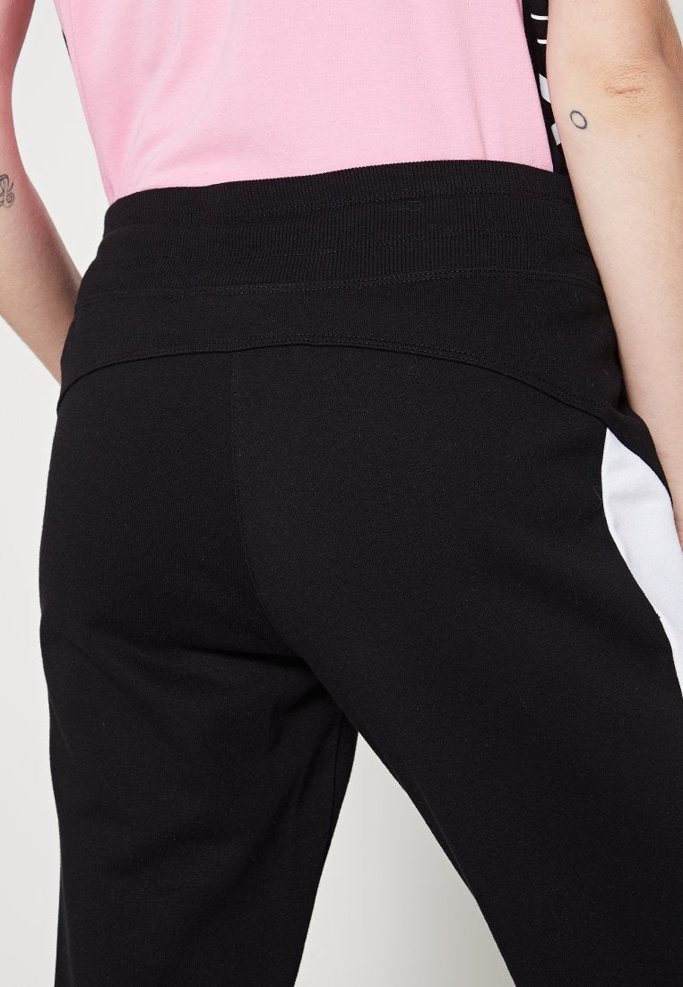 DKNY Sport