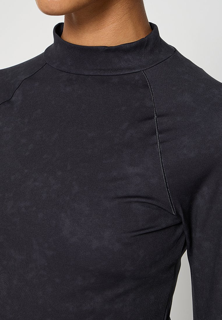 Under Armour MERIDIAN