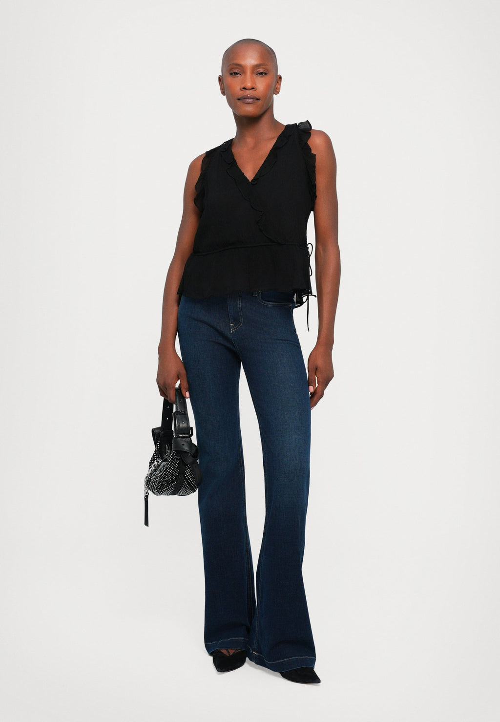 DESIGNERS REMIX IOLA
