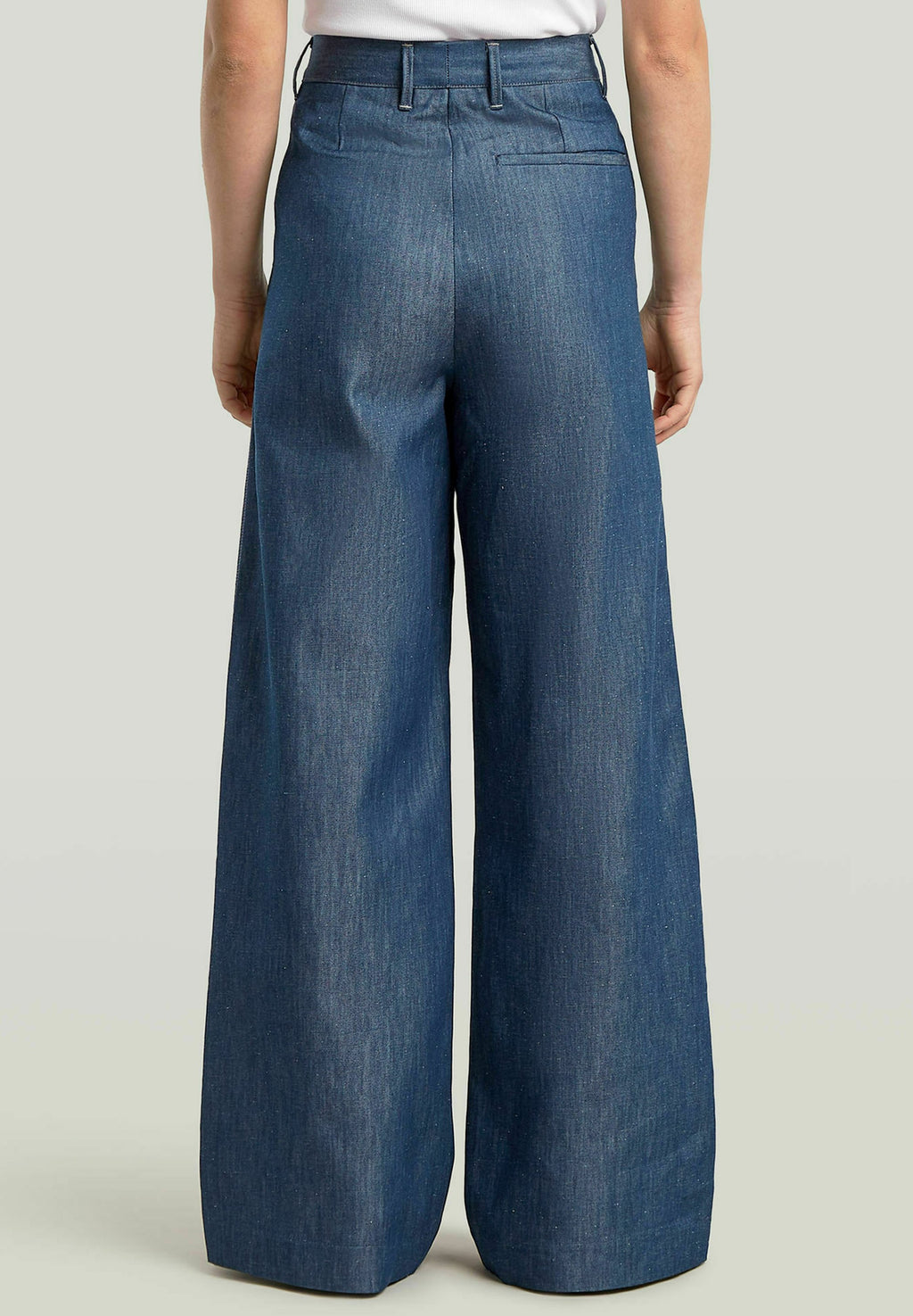 FLUID WIDE LEG Media 4