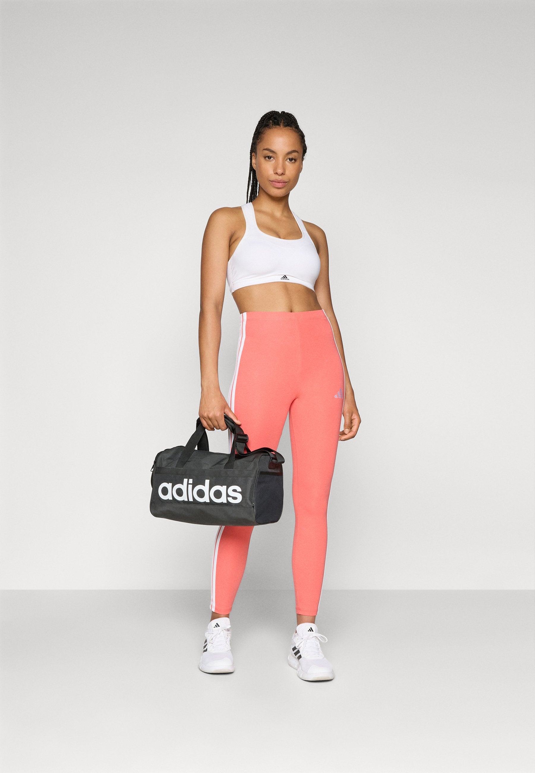 adidas Sportswear ESSENTIALS 3 STRIPES