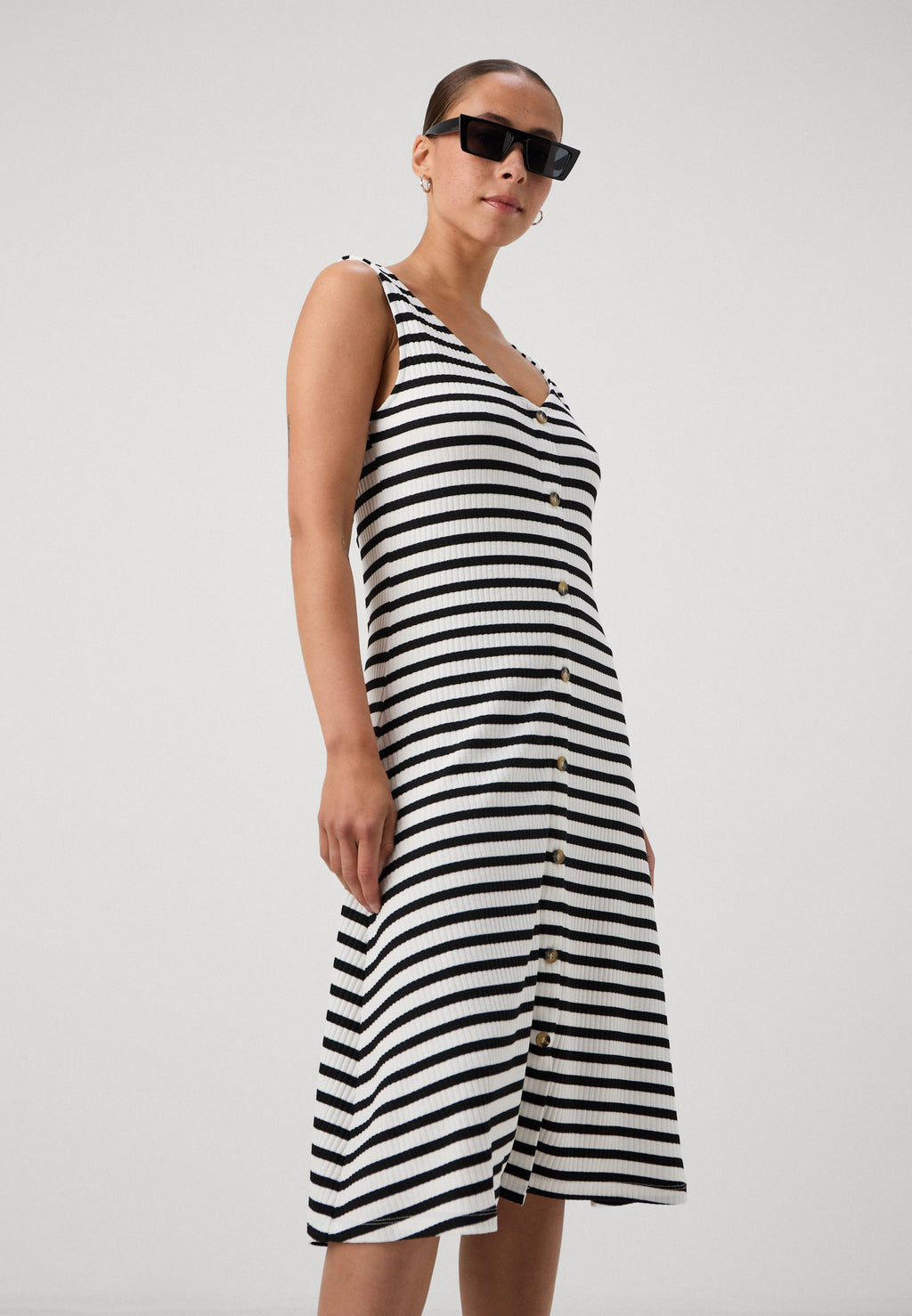 ONLNELLA BUTTON DRESS  Media 5