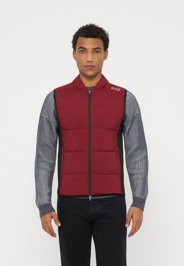 EA7 Emporio Armani
