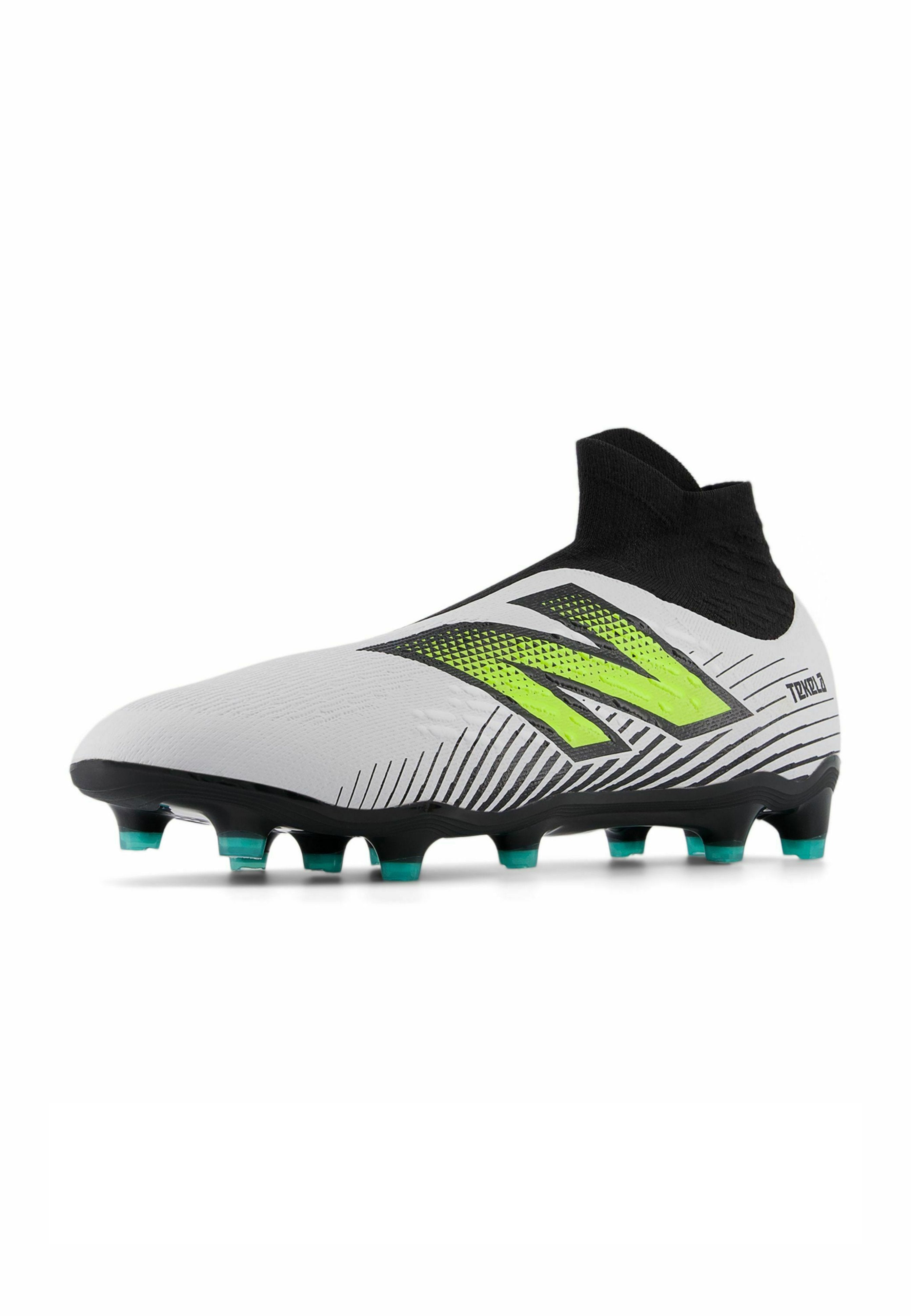 New Balance TEKELA MAGIA