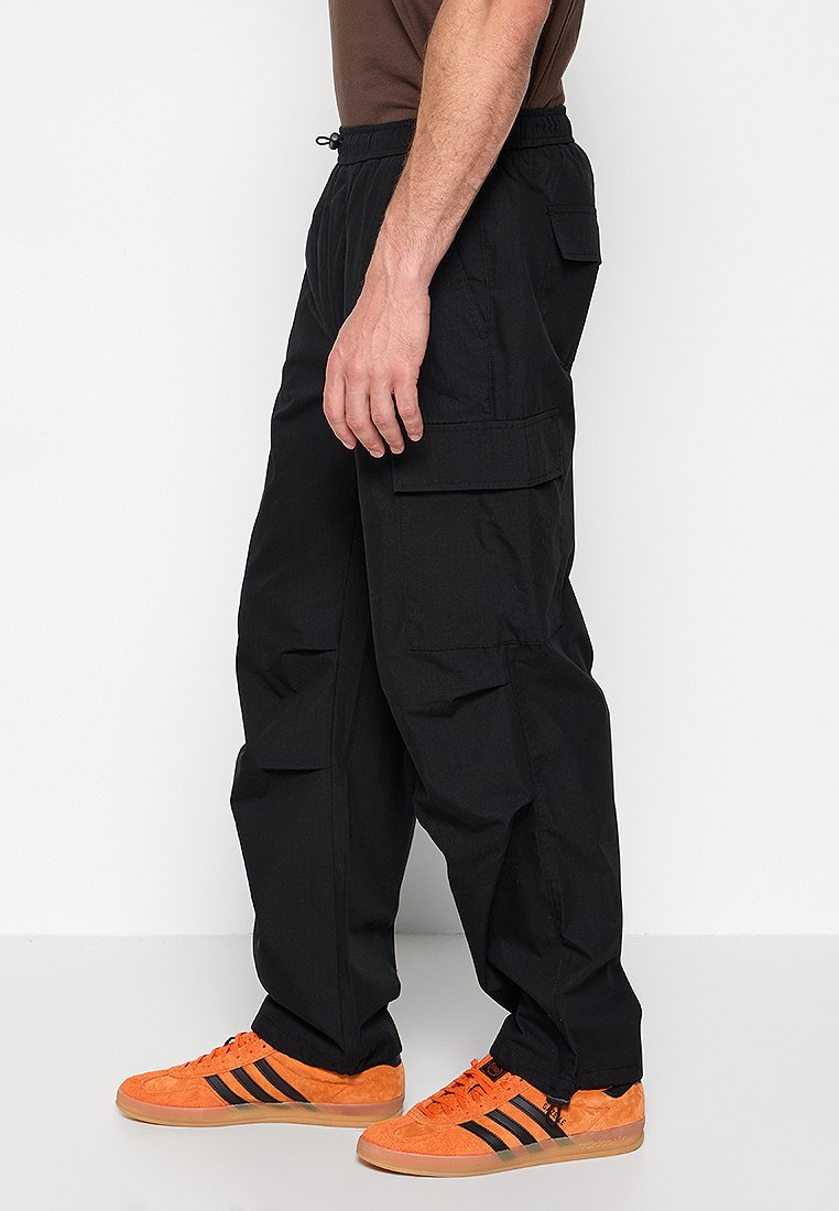 ONSBRED LOOSE FIT Media 2