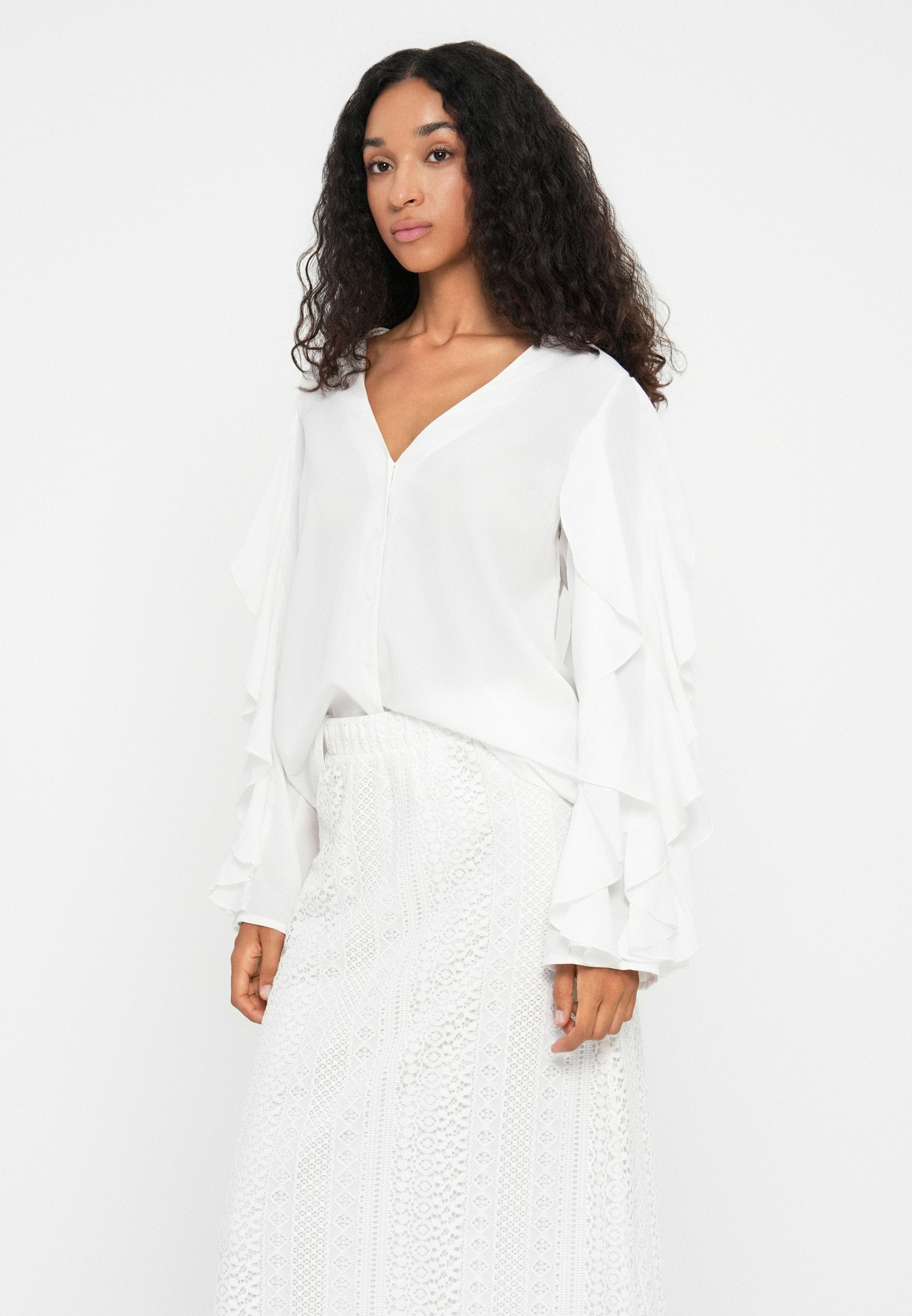 VILA VIEBEL FLOUNCE