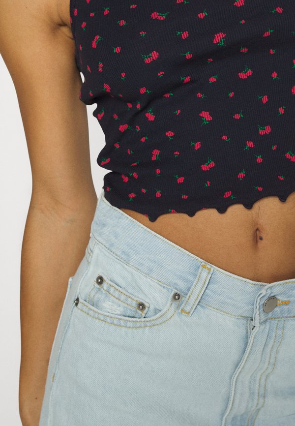 ONLY Petite ONLFLOWER SINGLET