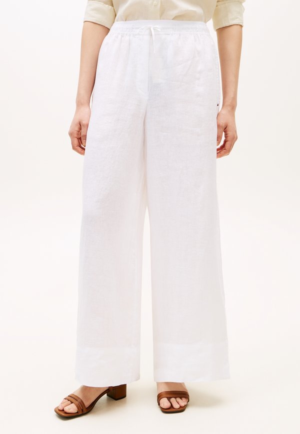 Tommy Hilfiger PANTS - Trousers - optic white