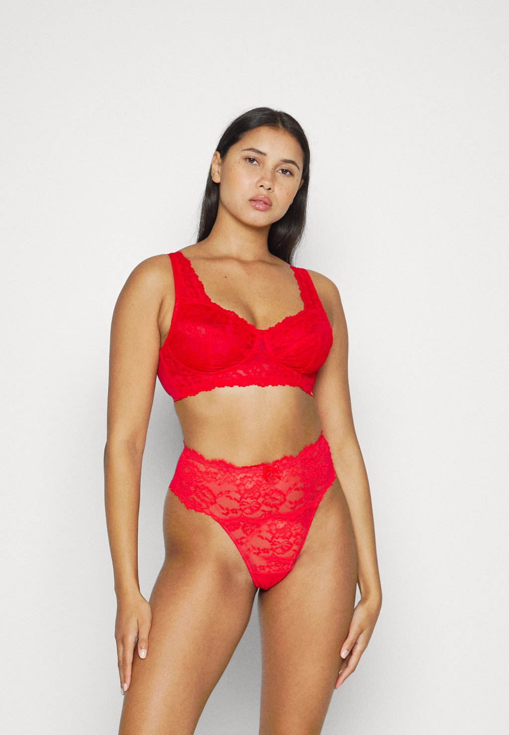 DORINA AINA