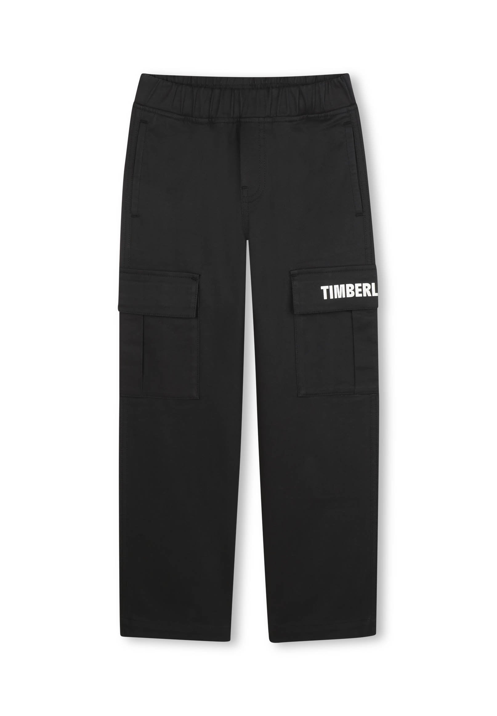 Schwarze Cargo-Hosen mit elastischem Bund, ausgestattet mit zwei seitlichen Taschen und einer Cargo-Tasche mit weißem "TIMBERLAND"-Schriftzug.