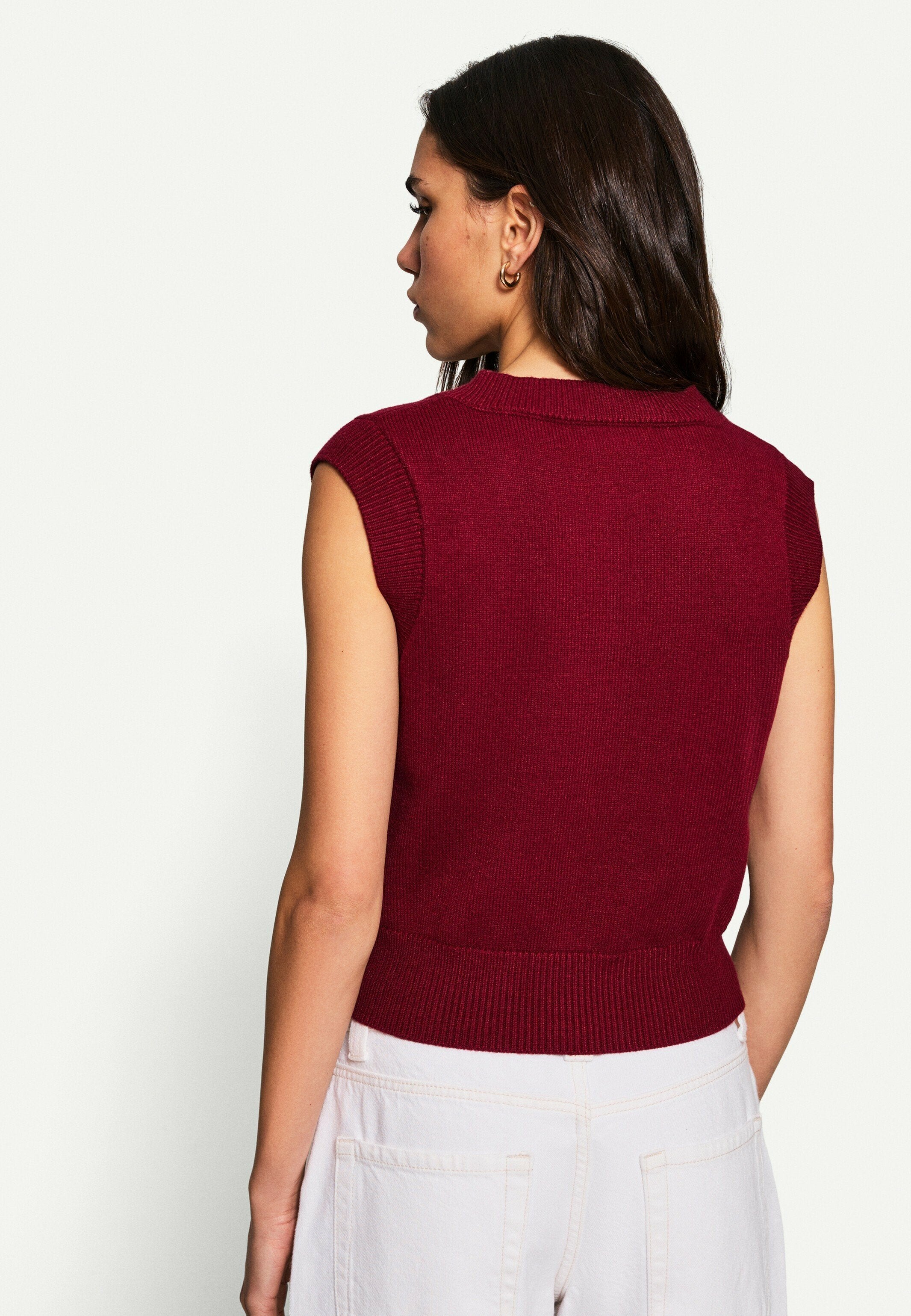 Bershka V-NECK