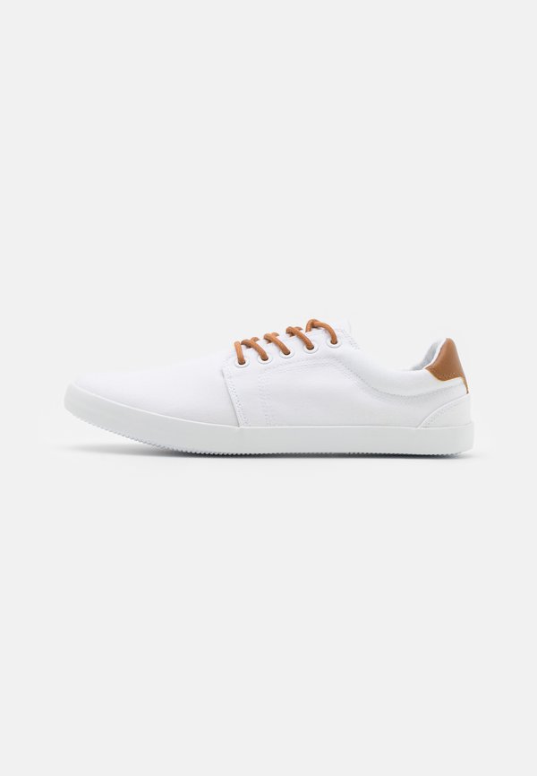Pier One by Zalando
