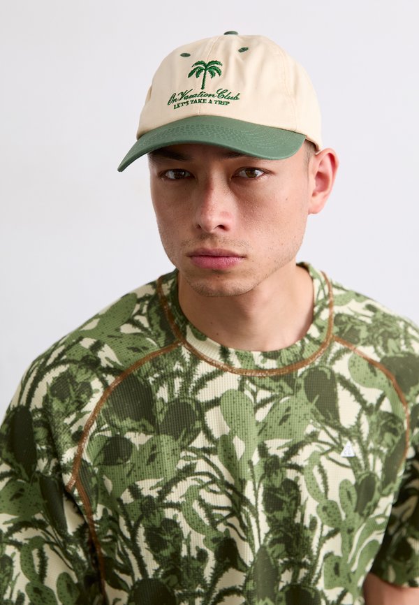 Nike ACG CHINATI