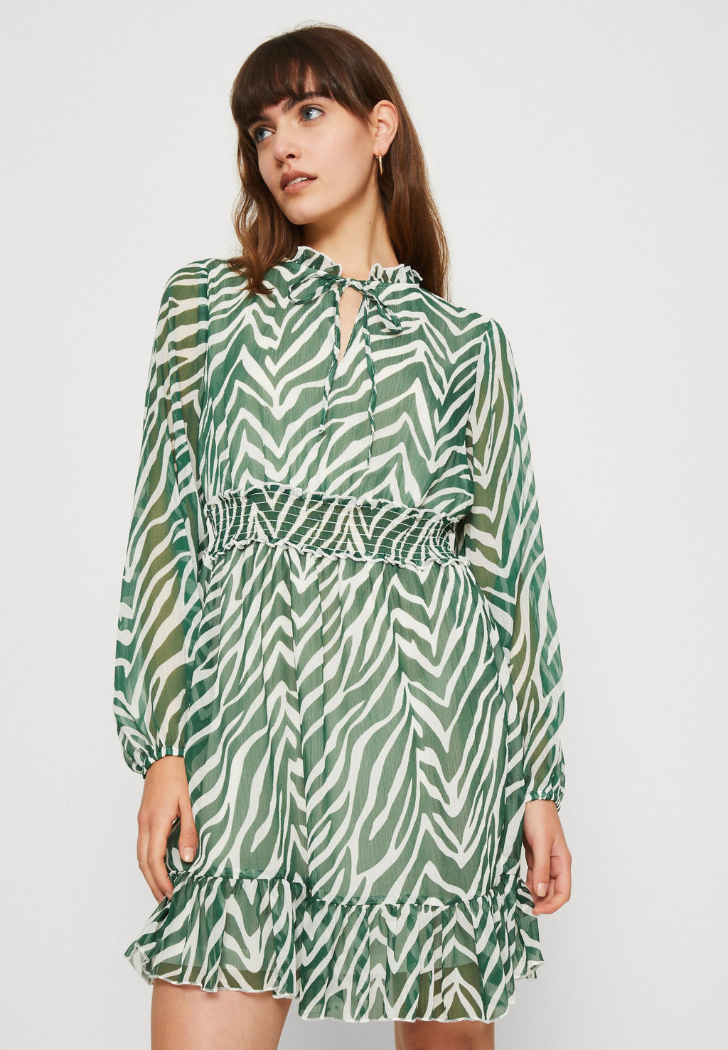 ONLDAISY SHORT SMOCK DETAIL DRESS Media 5