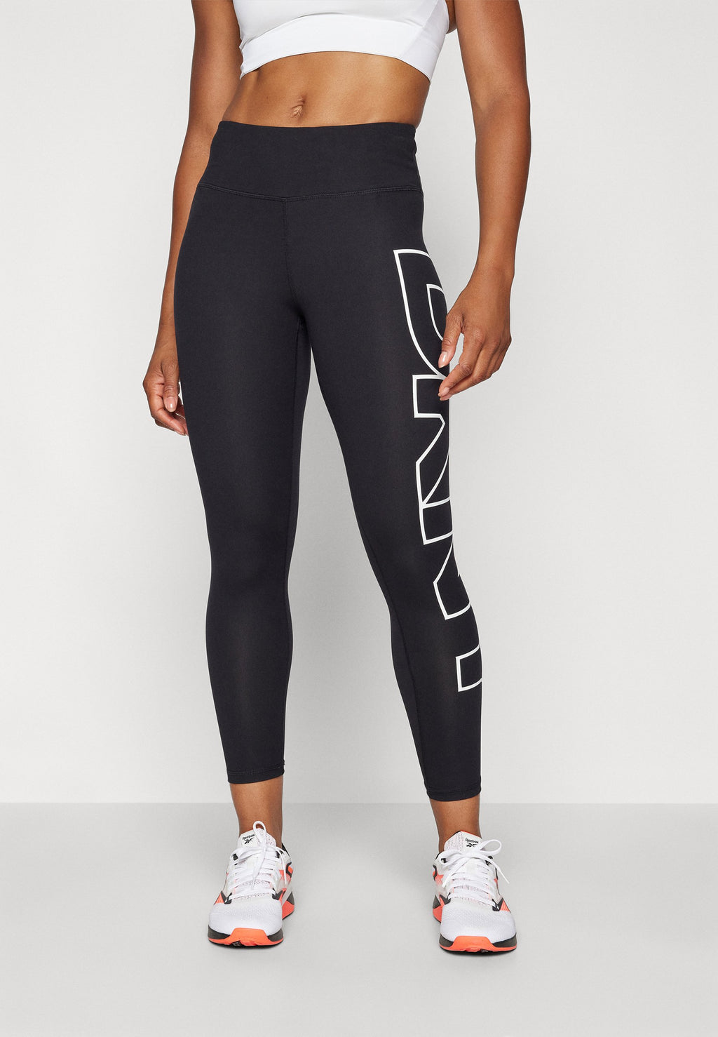 DKNY HIGH WAIST 7/8 BALANCE COMPRESSION EXPLODED LOGO