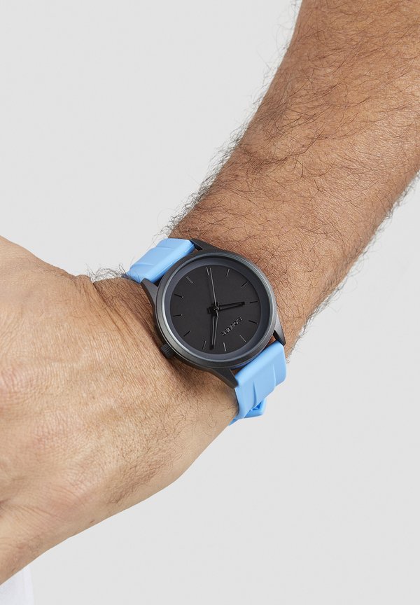 s.Oliver SPORT SILICONE - Watch - blau