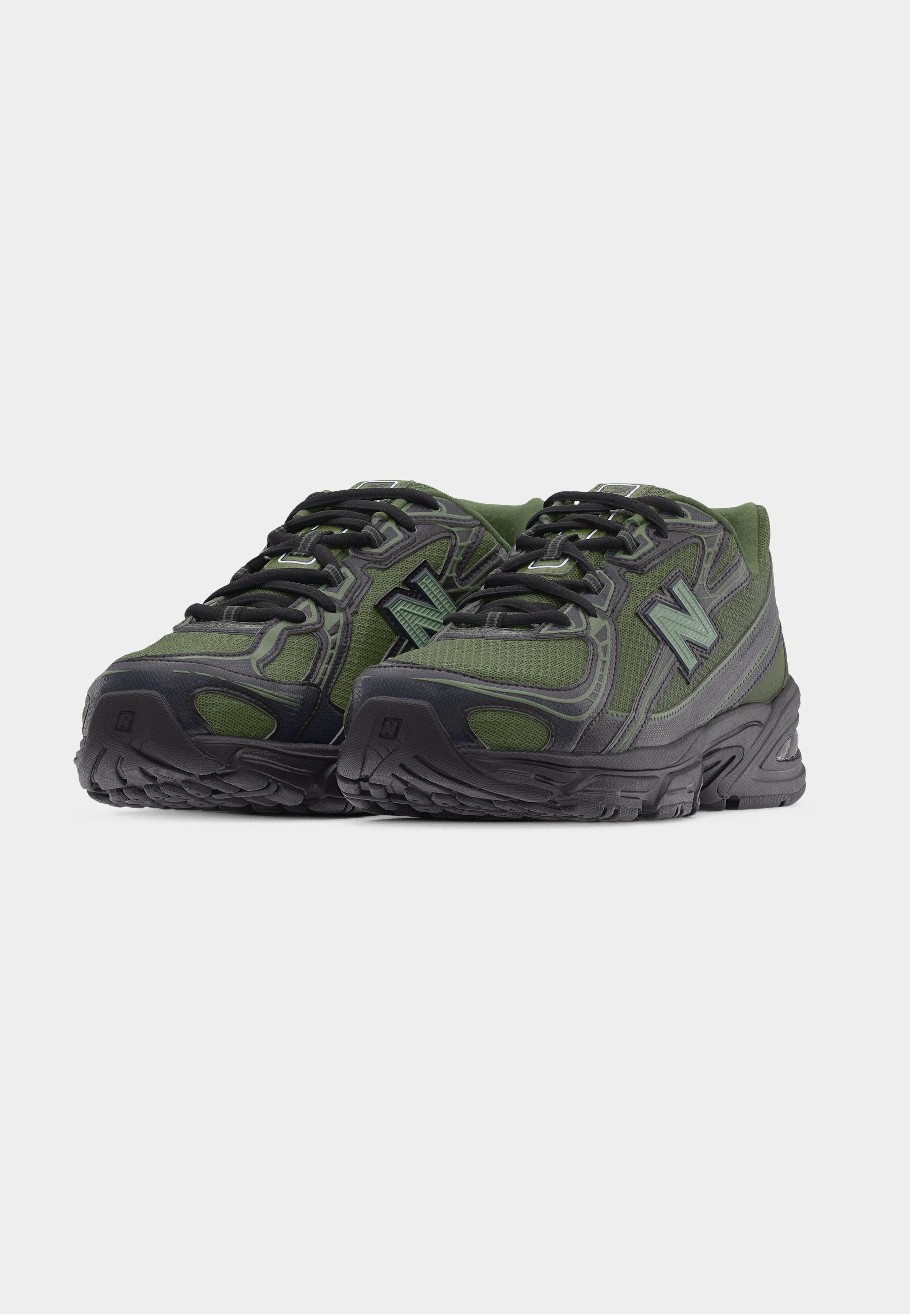 New Balance U740 UNISEX