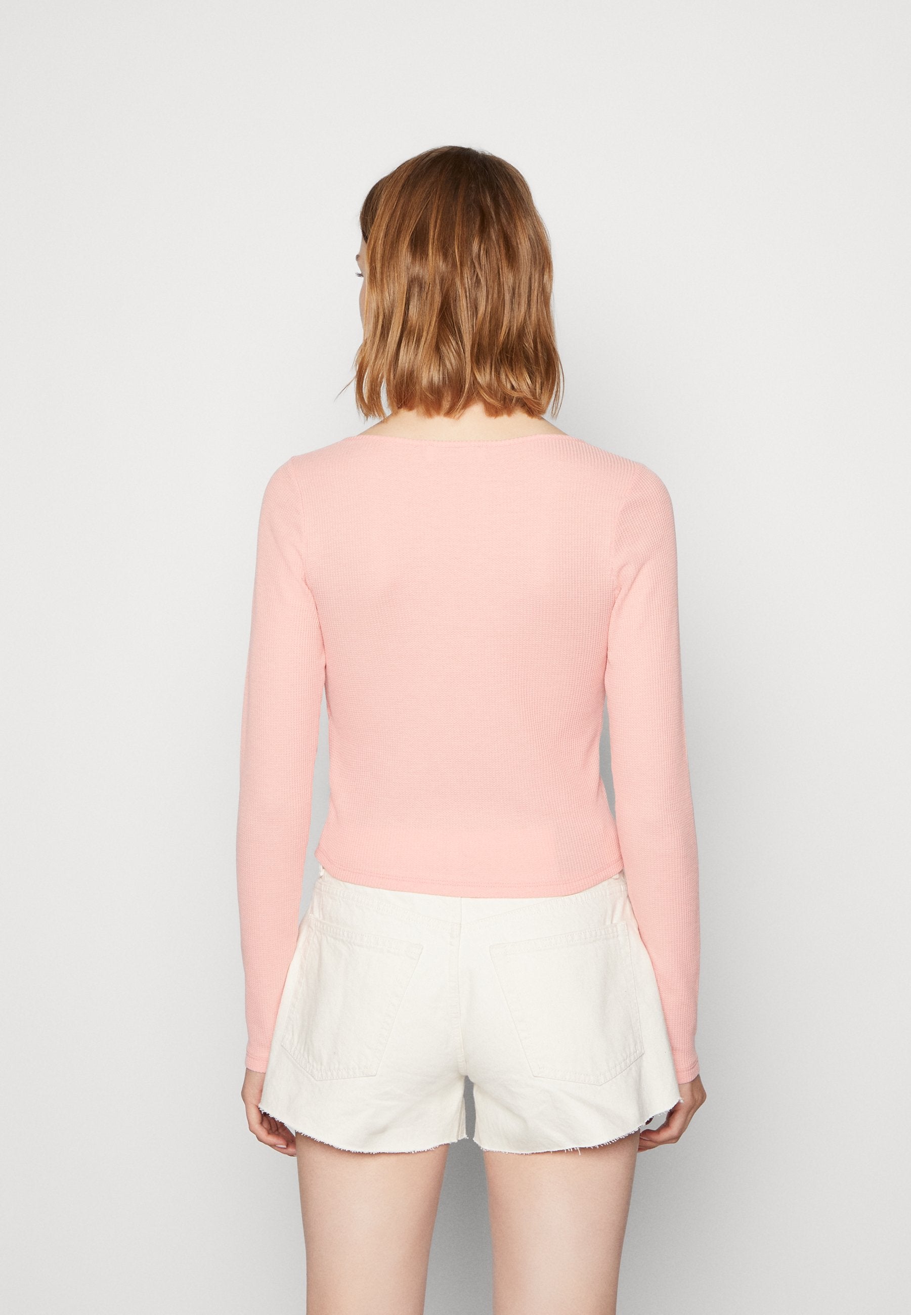 Hollister Co. NOTCH NECK
