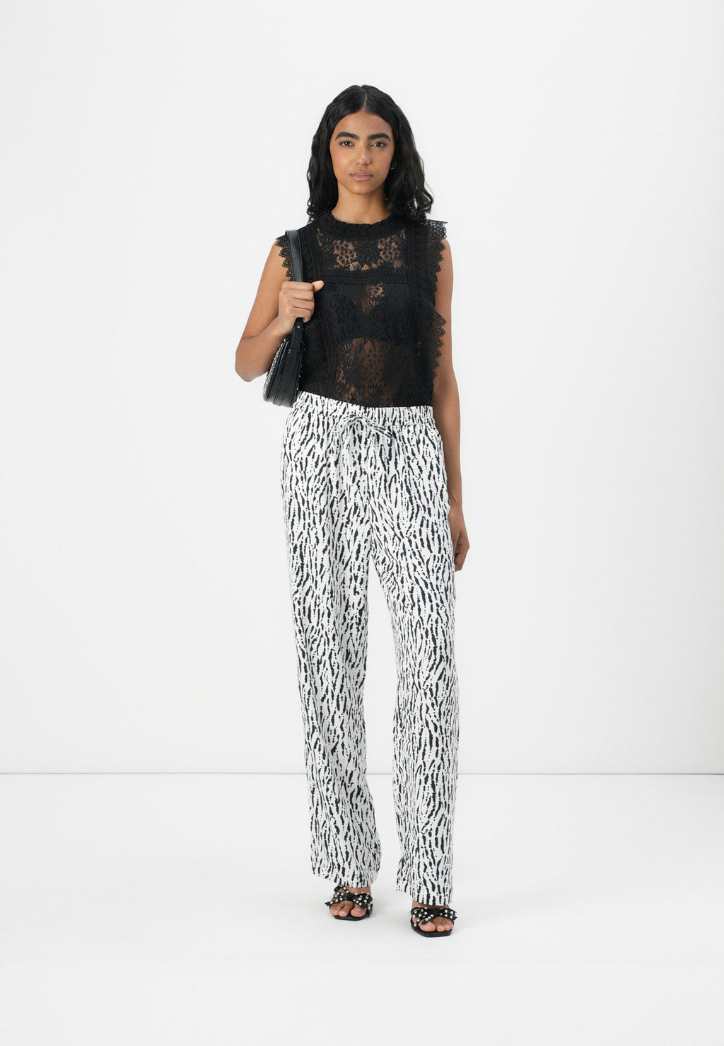 ONLTHALIA LIFE STRING PANT Media 2