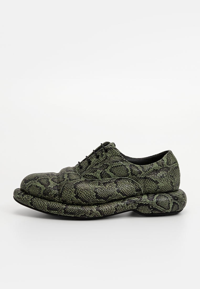 Clarks CUR