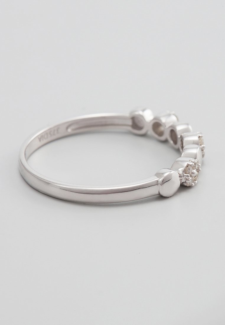 DIAMANT L'ÉTERNEL