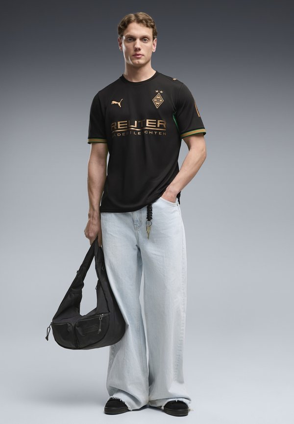 Puma Print T-shirt - black-archive green