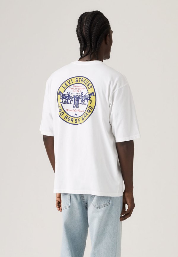 Levi's® HALF SLEEVE - Print T-shirt - white