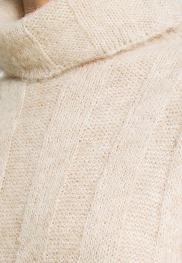 House of Dagmar CANDICE BOUCLE