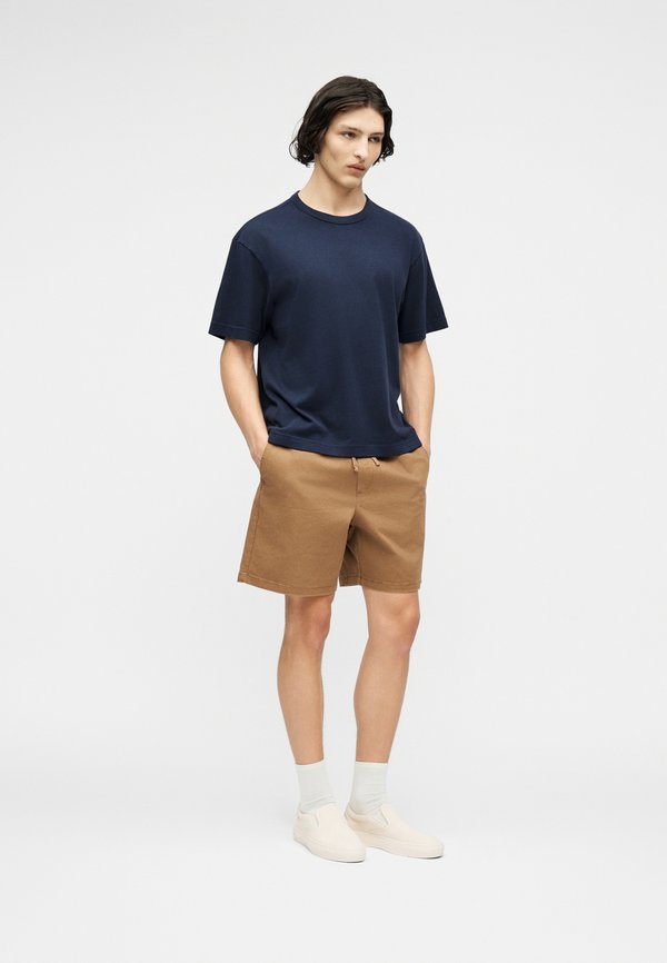 GAP SOFT CROPPED