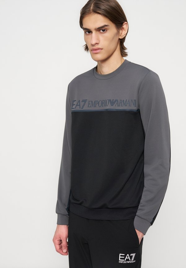 EA7 Emporio Armani