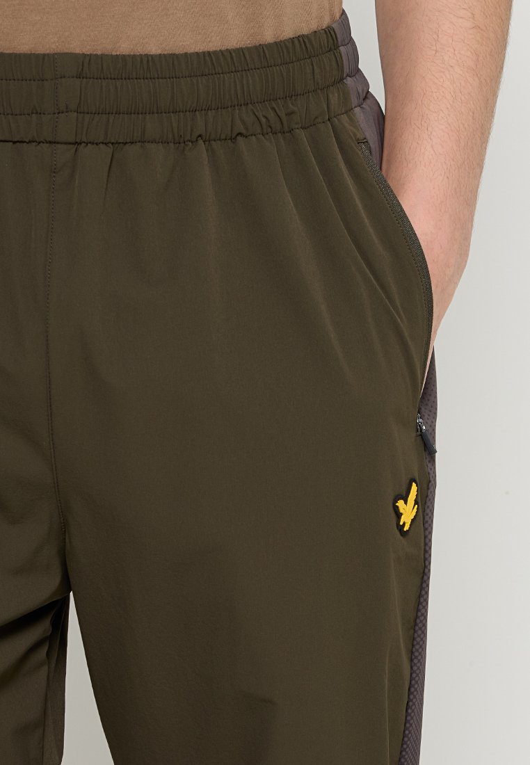 Lyle & Scott