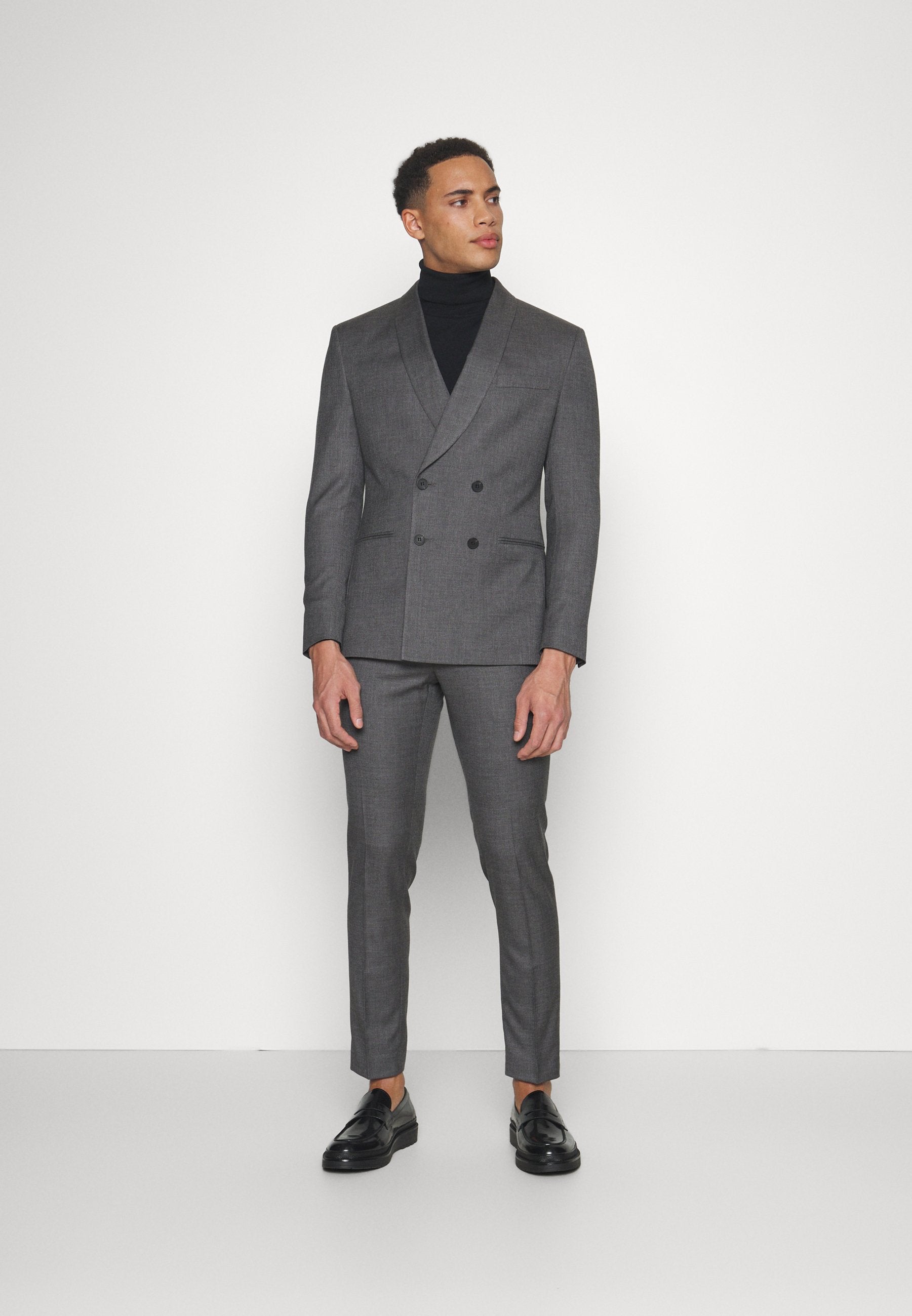 Isaac Dewhirst RE-IMAGINED SHAWL SUIT
