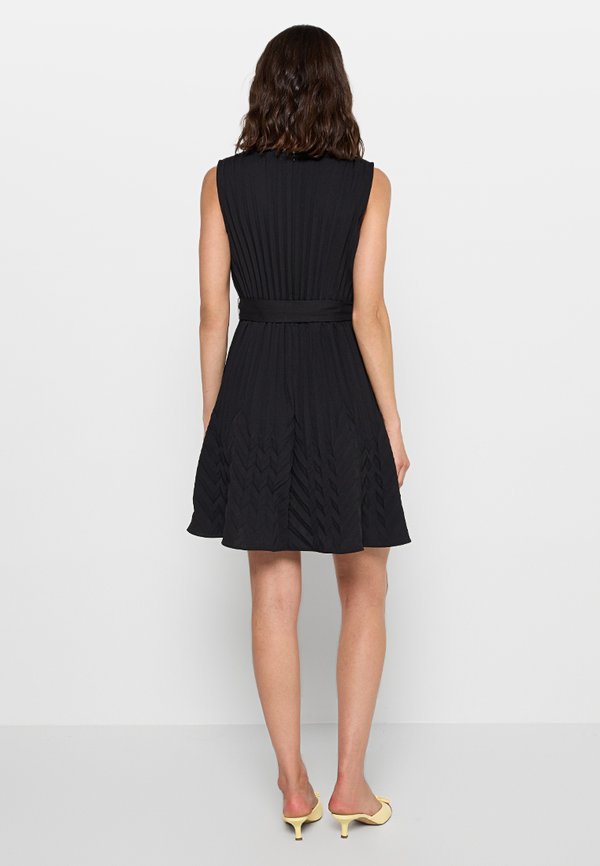 DKNY