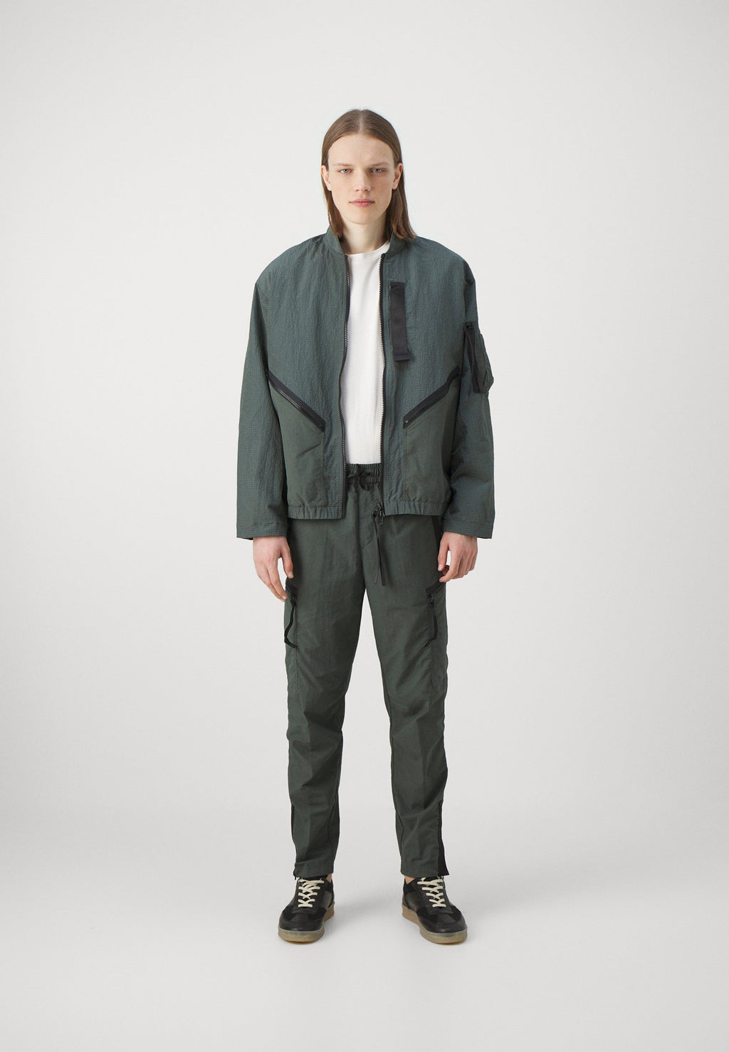 BLOUSON Media 2