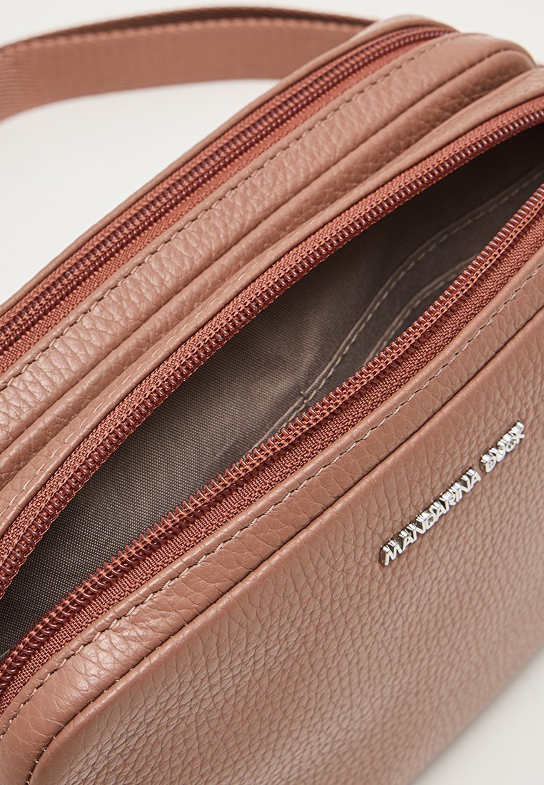 Mandarina Duck
