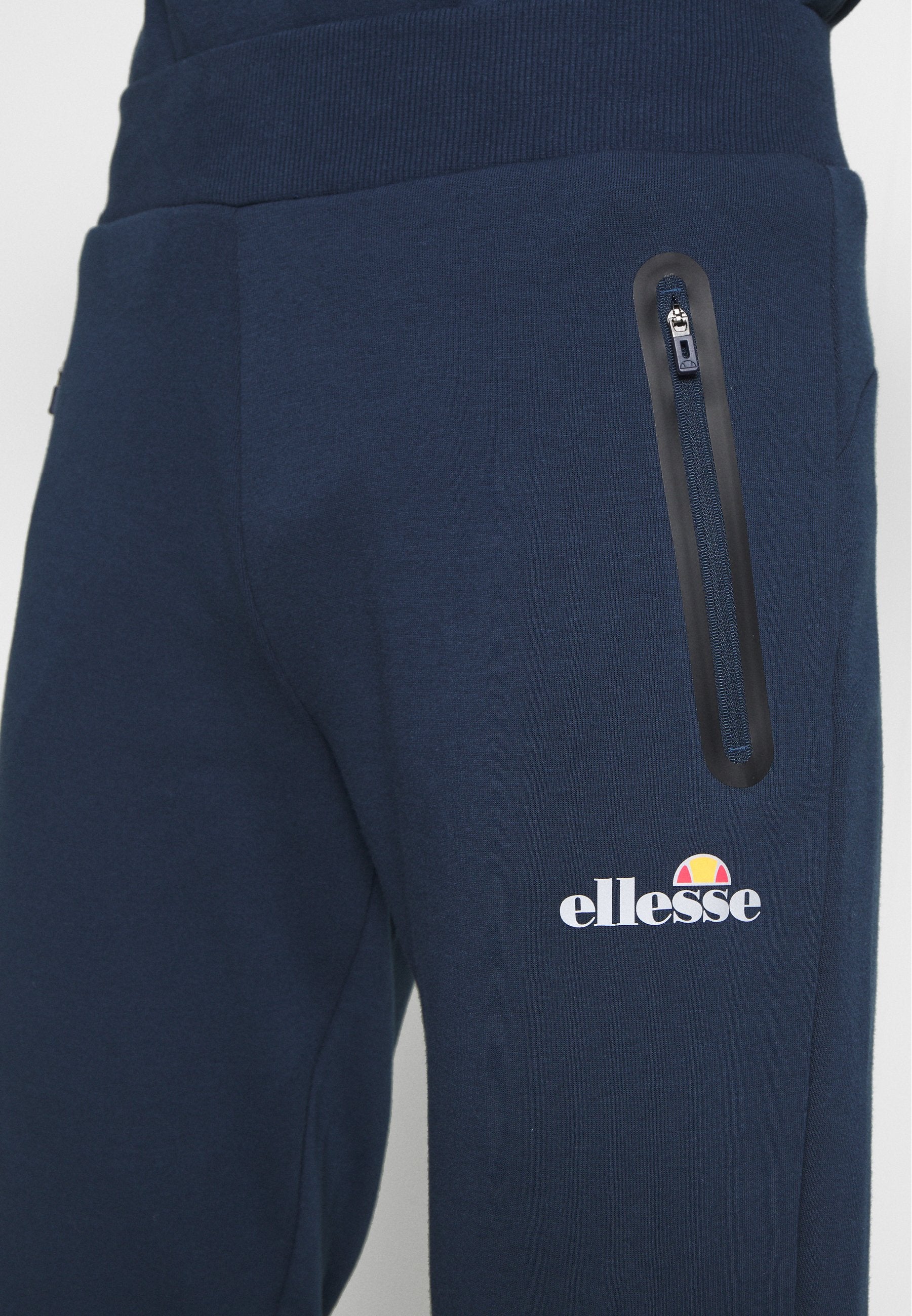 Ellesse OSTERIA