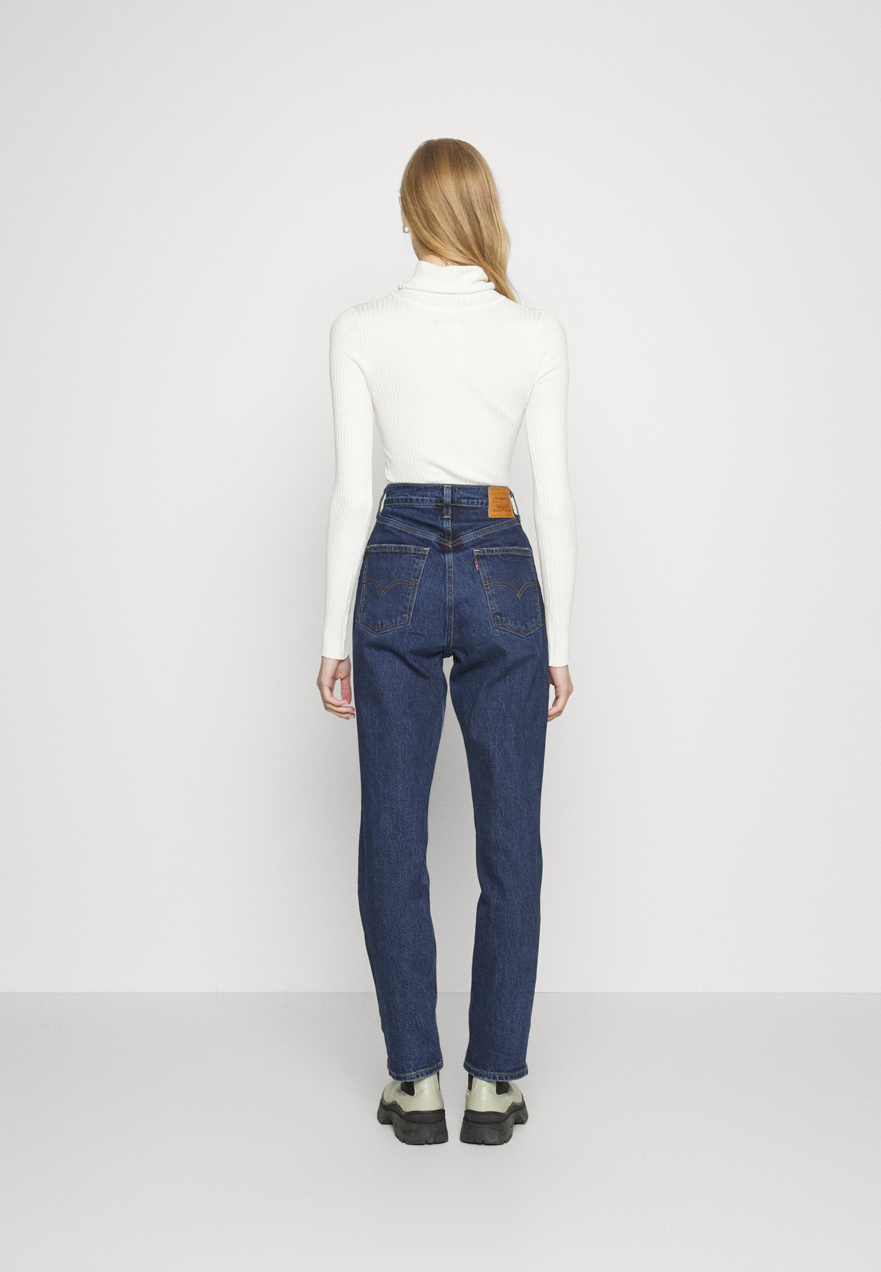 Levi's® 70S HIGH SLIM STRAIGHT