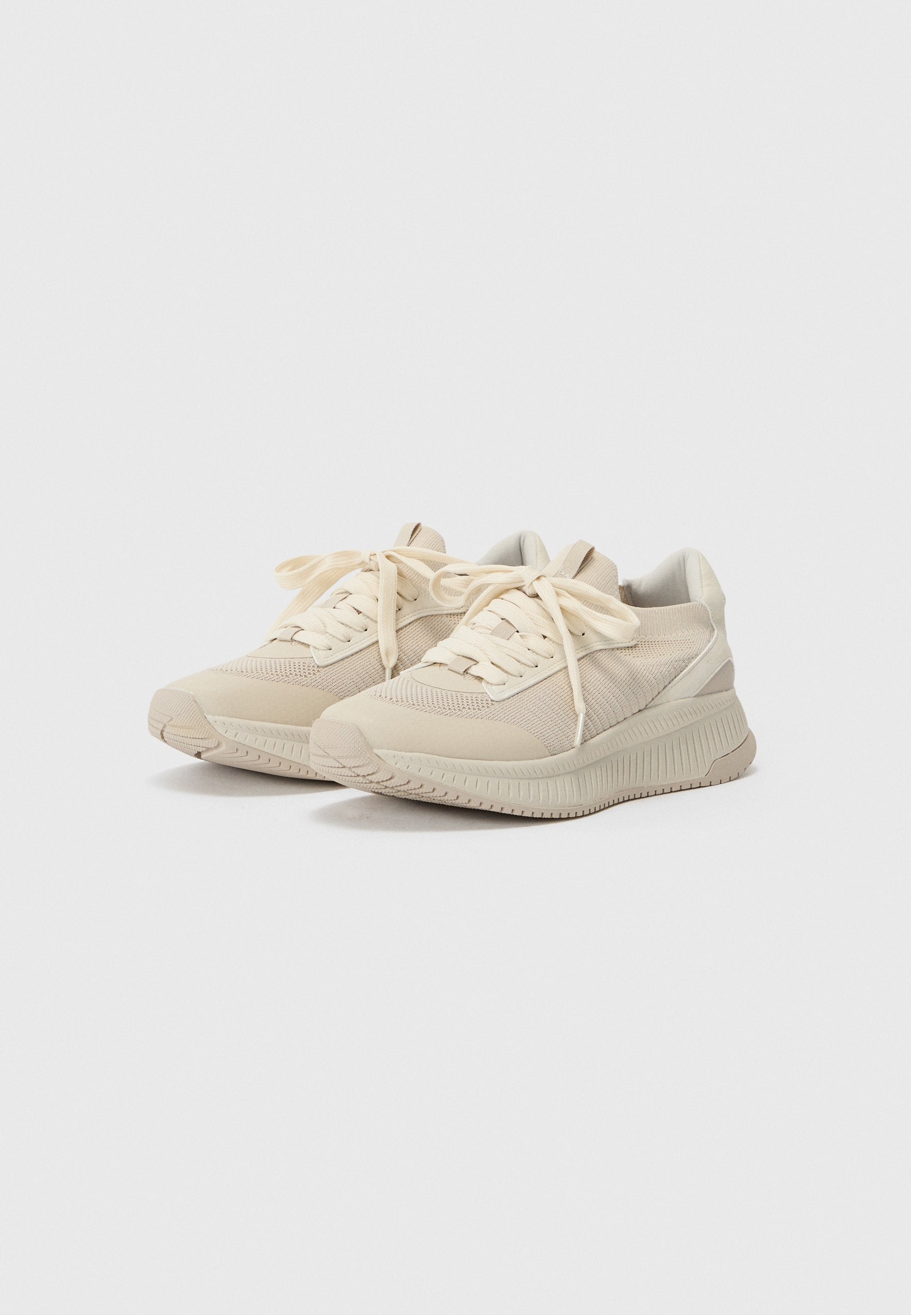 Call it Spring MACAN FOAM