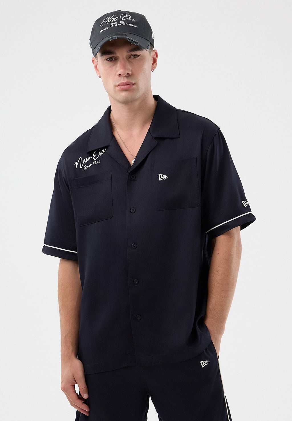 New Era  GRAPHIC SHIRT UNISEX