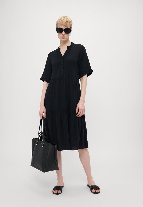 Vero Moda Tall VMEASY 2/4 CALF DRESS