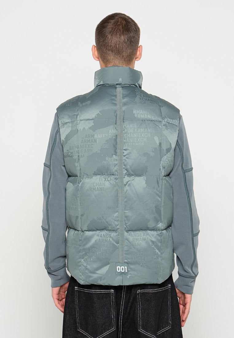 Armani Exchange Weste Media 3