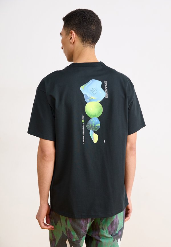 Converse ALTERNATE TRANSMISSIONS LOOSE FIT