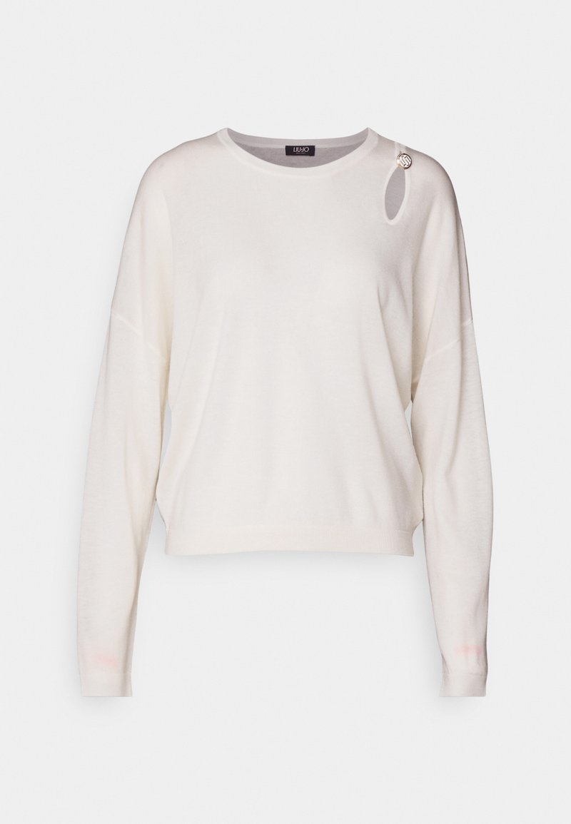 Weißer Pullover aus weich, leichtem Material. Verfügt über einen runden Halsausschnitt, lange Ärmel und einen einzigartigen Ausschnitt mit dekorativem Zubehör auf der Schulter.
