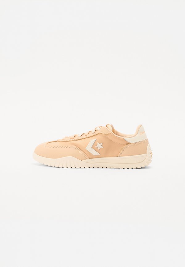 Converse RUN STAR TRAINER