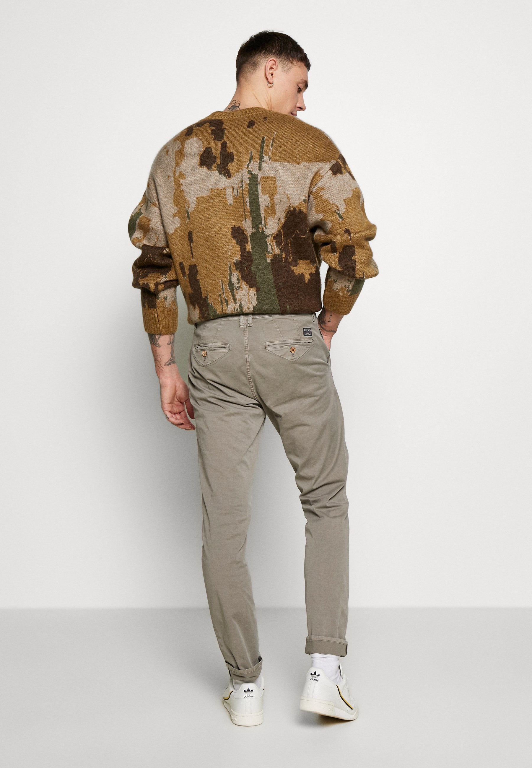 BHNIGHT SLIM/ REGULAR FIT NARROW LEG Media 4