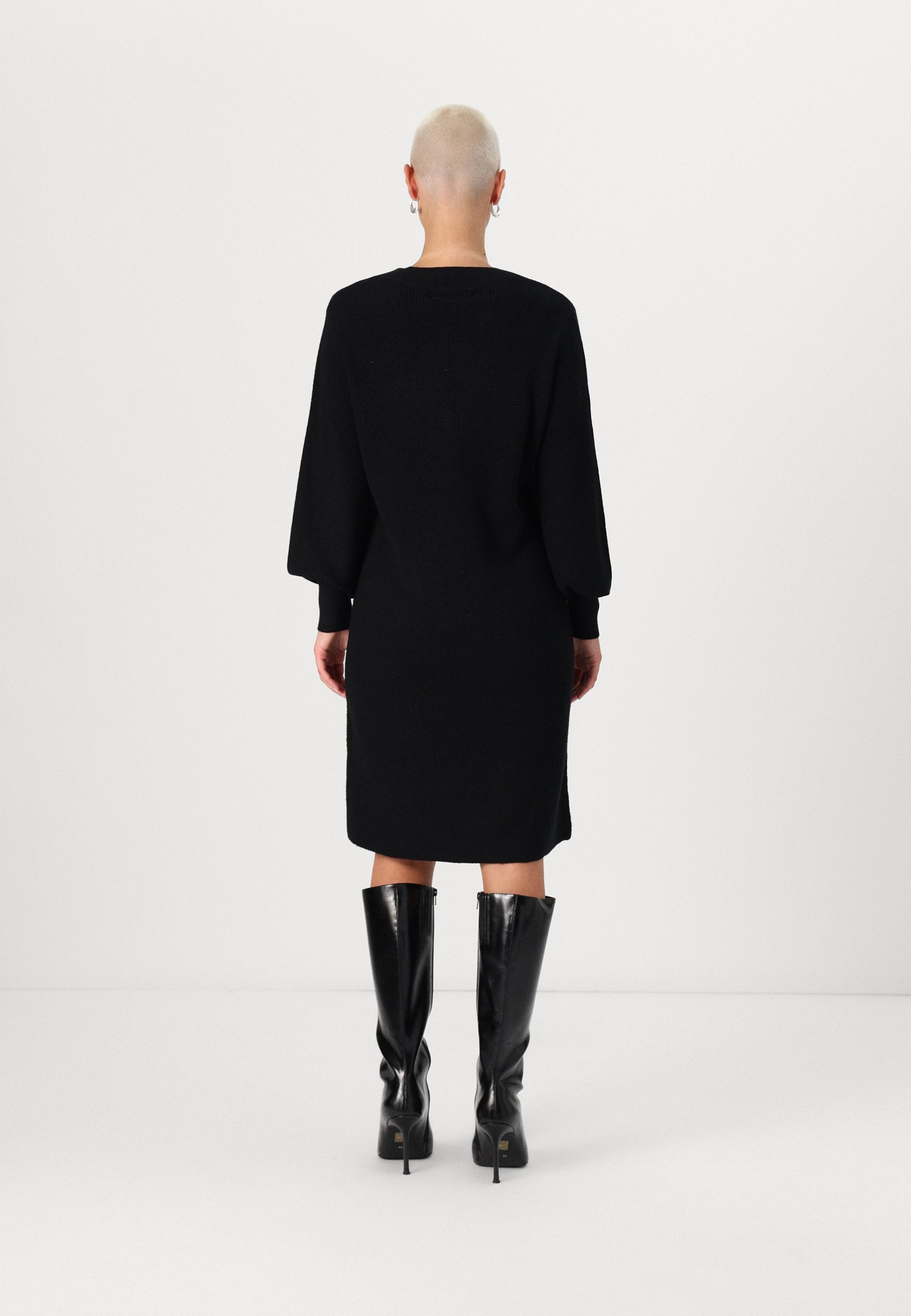 ONLKATIA V NECK DRESS Media 4