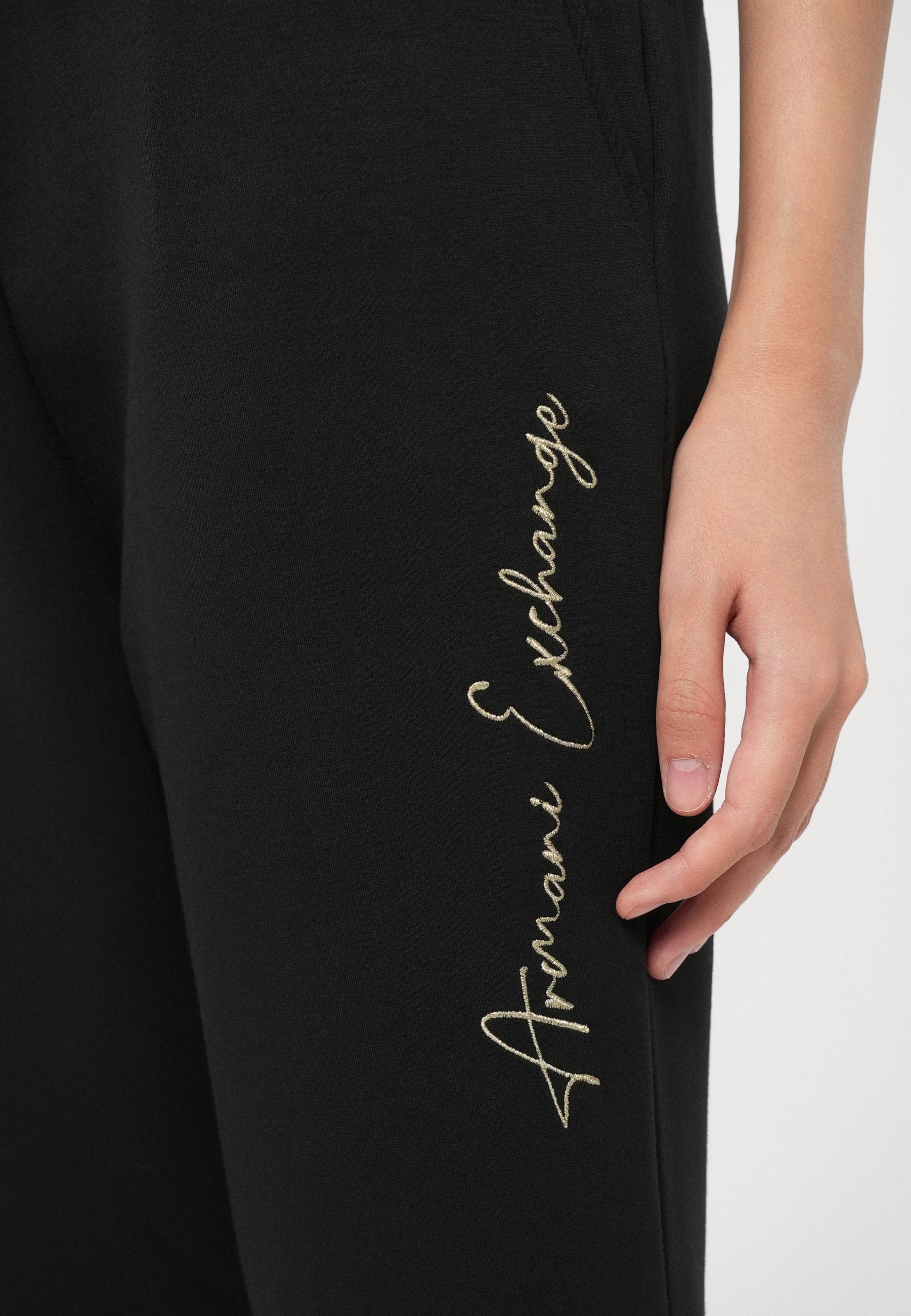 TROUSER Media 7